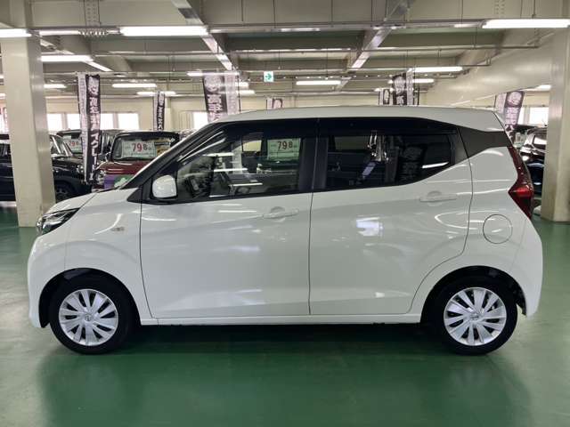 当店の販売するのお車の価格帯は49.8から59.8万円を中心に取り揃えております。