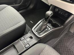 【シフトレバー】シフトも操作しやすく快適なドライブを楽しんでいただけます！