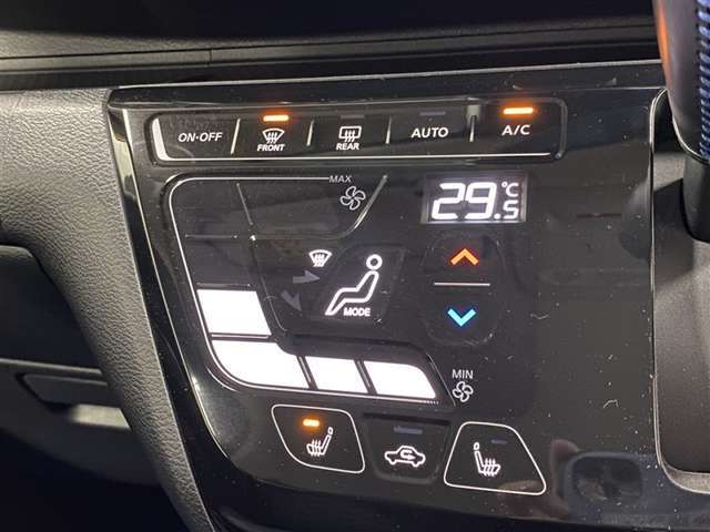 ☆オートエアコンで室内を快適空間に自動調整☆