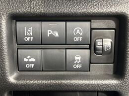 【スズキ　セーフティサポート】走行中に前方の車両等を認識し、衝突しそうな時は警報とブレーキで衝突回避と被害軽減をアシスト。より安全にドライブをお楽しみいただけます。