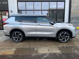 [営業時間]→9:00-18:00　　[定休日]毎週日曜・祝日となります！