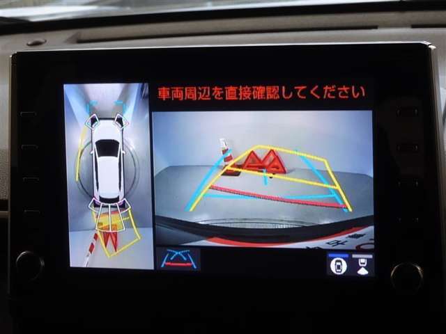 バックガイドモニターを装備してます、車庫入れもラクラクです。パノラミックビューモニターを搭載しています、上からの画像も表示されます。