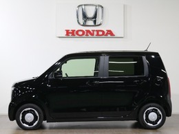 ボディカラーはクリスタルブラックパールです。