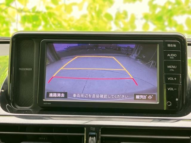 WECARSの展示場では実際に見て、触ってお車をお選びいただけます！知識の豊富な営業スタッフが様々なカーライフをご提案いたします！