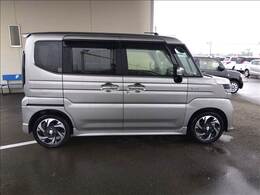 4WD☆禁煙☆走行895キロ☆メーカー9型ナビ☆全方位カメラ☆両側パワスラ☆衝突軽減ブレーキ☆レーダークルーズ☆オートハイビーム☆HUD☆ステアリングヒーター☆ハーフレザーシート☆前席シートヒーター☆