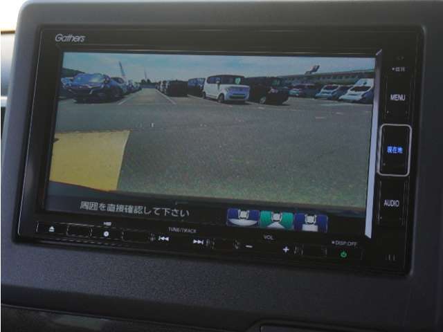 ◆バックカメラ◆リバースにするだけで映ります、後方の安全確認や、狭い駐車場での車庫入れ、雨の日や夜間など視界の悪い時に便利です！安全にバックする為には欠かせない装備です。