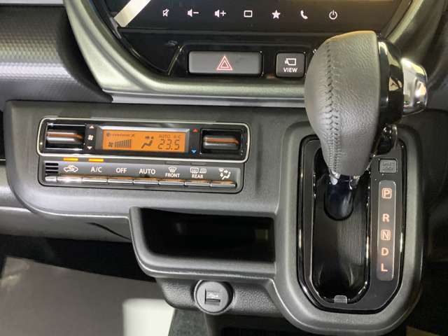 【総在庫500台】届出・登録済未使用車から中古車まで豊富なラインナップを展示中！たくさんの展示車を見て・触れて・試乗してお選び頂けます♪カーセンサー掲載車両以外にも展示しております。