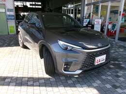 当店は三菱自動車認定の正規中古車販売店として、安心、安全な車をご用意しております。ご購入後は併設の国交省の指定整備工場でアフターサービスも安心です。
