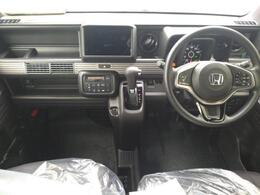 操作性の高いハンドル周り！