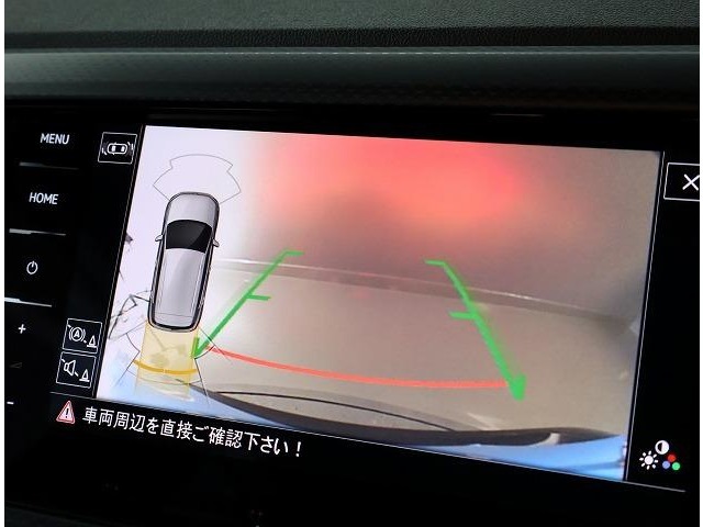 リヤカメラで苦手な駐車もご安心していただけます。