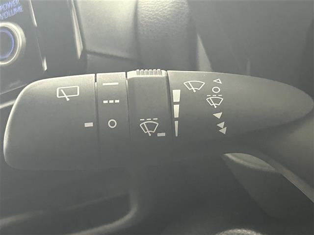 【運転席操作部】快適なドライブを楽しむための機能が装備されています！運転席から触れるので、使いやすいです！除菌プランいれていただくと、さらに清潔で安心していただけます！