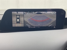 狭い場所での駐車やすれ違いなどでより的確な運転操作に役立つ360°ビューモニターが装備されています。