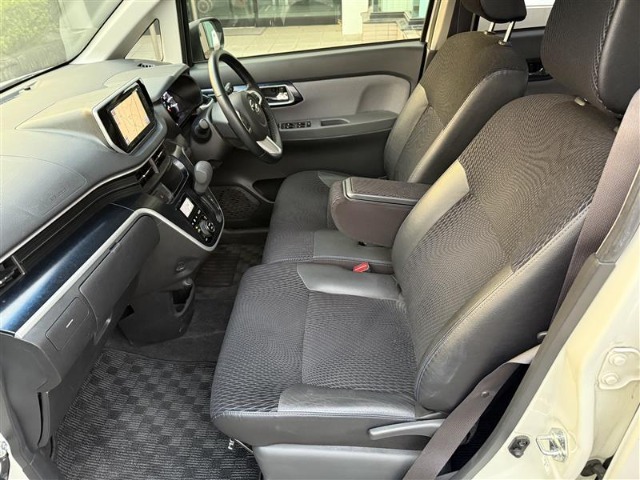 定期メンテナンスパック【まかせチャオ】中古車でも点検パックご加入いただけます。自社整備工場にて購入後のアフターサービスも安心してお任せ頂けます。