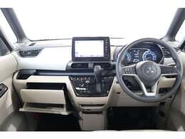 SRSデュアル＋サイド＆カーテン＋運転席ニーエアバック※7個のエアバックを標準装備/EBD機能付ABS/ASC（横滑り防止＆トラクションコントロール）標準装備