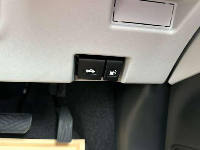 お車のご購入が初めての方や、お車に詳しくない方でもわかりやすいご説明を全スタッフ心掛けております。些細な疑問も親身になってお答えいたしましので、ご安心下さい！
