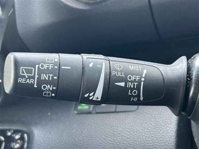 快適なドライブを楽しむための機能が装備されています！運転席から触れるので、使いやすいです！除菌プランいれていただくと、さらに清潔で安心していただけます！