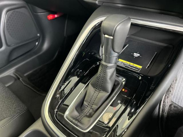 国産車から輸入車まで多様なお客様のニーズのお応えできるように、全国規模で豊富な在庫展開！車のことならWECARSへ！