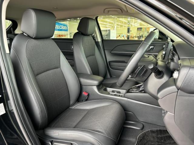 「この車の写真をもっと見たい」「状態が気になる」「この装備はついている？」どんな小さな疑問でもお気軽にお問い合わせください！