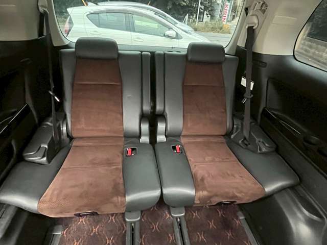 ナビ・バックカメラ・ドライブレコーダーなどの用品取付はもちろんボディコーティングなどのご要望も承れます☆