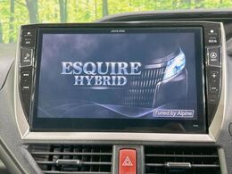 【大画面ナビ付き】人気の大型10インチ新品ナビ取付済み！インパクト大の大画面ならマップ表示が見やすいだけでなく、テレビやDVDの臨場感もアップして、いつものドライブがグッと楽しくなります♪