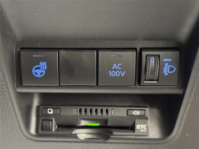 【ステアリングヒーター】冬場の寒い日に手がかじかんで運転が危険にさらされることもこれがあれば安心です！！ハンドルがじわっと暖かくなります♪