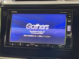 【純正ナビ】人気の純正ナビを装備。オーディオ機能も充実しており、Bluetooth接続すればお持ちのスマホやMP3プレイヤーの音楽を再生可能！毎日の運転がさらに楽しくなります！！