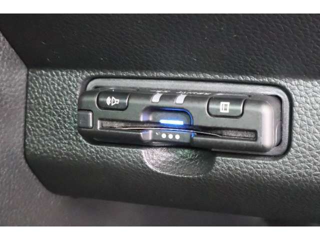 ETC車載器付ですので高速道路の料金所もノンストップです！高速道路の乗り降りがスムーズに行えます！！