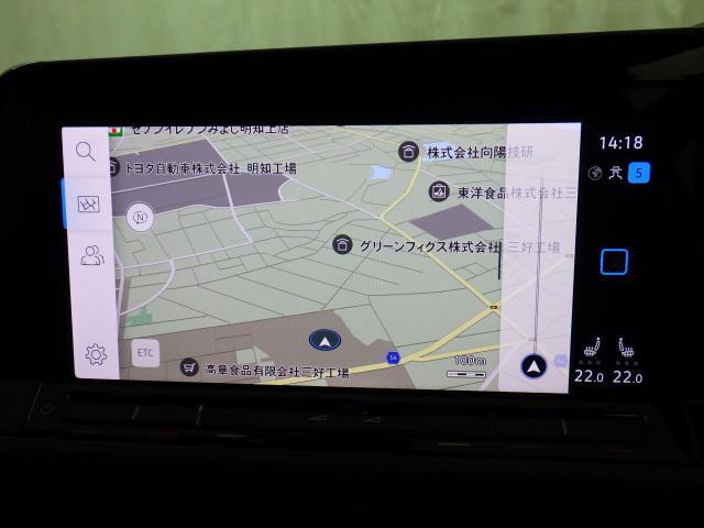 純正ナビゲーションシステム「ディスカバープロ」。車両を総合的に管理するインフォテイメントシステムです。