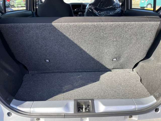 株式会社オートコミュニケーションズ　成田店の車両を拝見頂きありがとうございます。ご不明な点やなどご要望がございましたら、お気軽にメールもしくは、TEL：043-496-1222にてお問い合わせください。