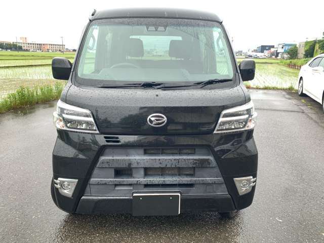 自社整備工場を完備しておりますので、整備・車検・修理などアフターサービスもお任せ下さい。お客様が充実したカーライフをおくれるよう全力でサポートいたします。