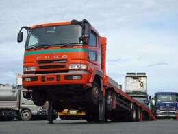 四国車体　重機運搬車自動歩み　希少のV8エンジン　走行距離482000km