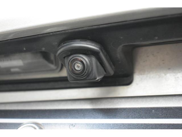 バックカメラ(後方の見えにくい部分や駐車時にとっても便利です！車を大事にされる方には、必須アイテムです！)
