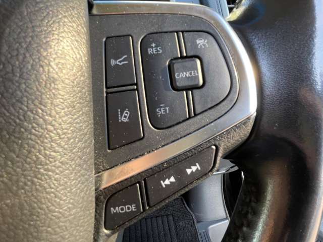 【運転席操作部】快適なドライブを楽しむための機能が装備されています！運転席から触れるので、使いやすいです！除菌プランいれていただくと、さらに清潔で安心していただけます！