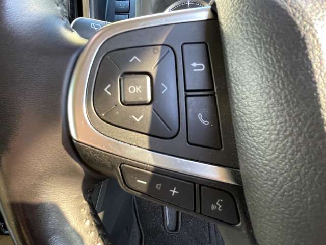 【運転席操作部】快適なドライブを楽しむための機能が装備されています！運転席から触れるので、使いやすいです！除菌プランいれていただくと、さらに清潔で安心していただけます！