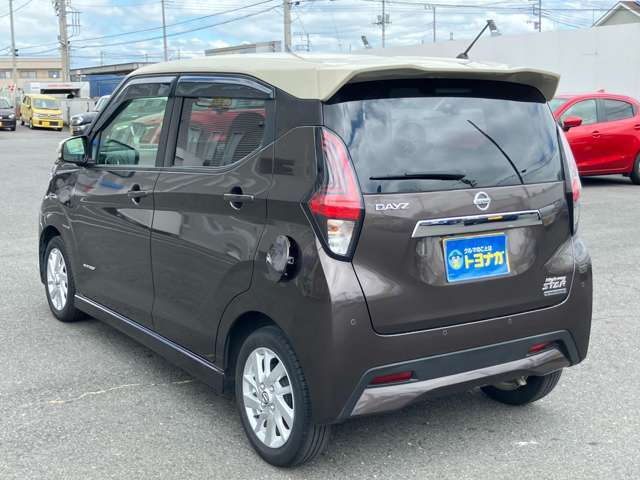 納車後は担当営業から定期的にご連絡を入れさせていただきます。お車を順調に意お乗りいただけているか、お困りのことはないか、担当営業を中心に、アフターフォローをさせていただきます。