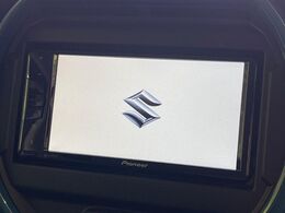 【ディスプレイオーディオ】視認性が高いディスプレイオーディオを装備♪操作性も良好で直感的なソース選択が可能です。