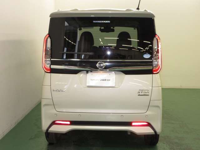 全国納車OK！メーカー保証付き。万が一のトラブルも全国のディーラー店で保証対応可能です。