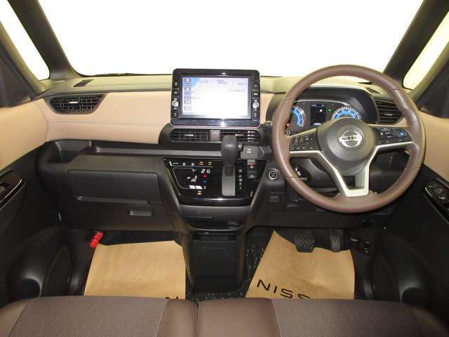 明るく伸びやかな空間・全方位で視野が広く、気持ちが良く運転もしやすい♪