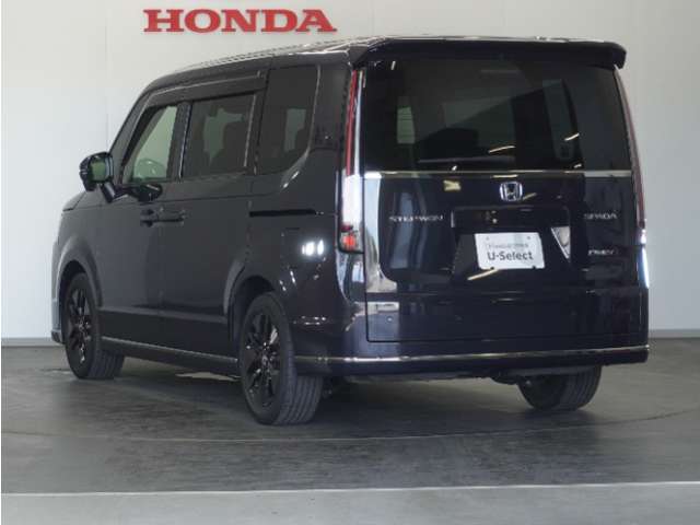認定中古車では、厳しいHonda認定基準をクリアした厳選されたHonda認定中古車のみ、取り扱っております。「ご購入前の安心」「納車後の信頼」を車両と一緒に提供しております。