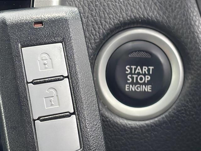 【　スマートキー・プッシュスタート　】鍵を挿さずにポケットに入れたまま鍵の開閉、エンジンの始動まで行えます！