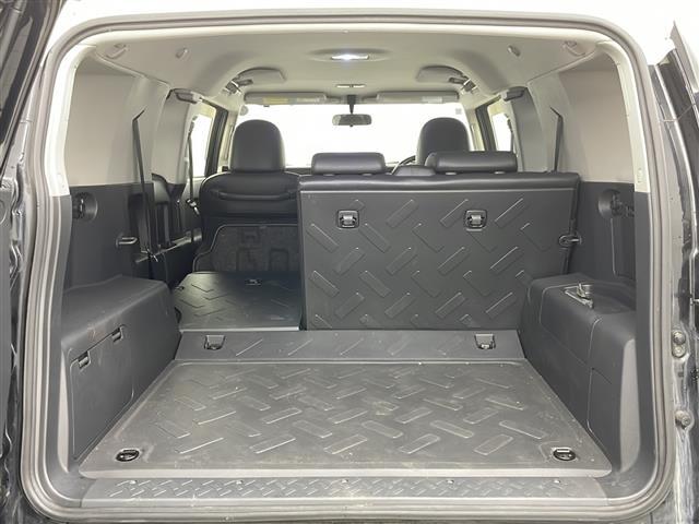 【シートアレンジ】乗せる人数、荷物によってシートをアレンジすれば、ダンボールなどの大きい荷物や、釣り具などの長尺物も載せられそうですね！