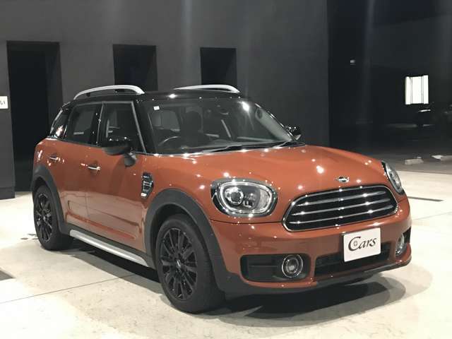 ボディコーティング、フィルム施工、各種ステッカー＆ストライプも弊社へお任せください。