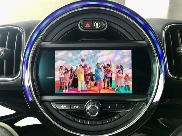 USBメモリーした動画を再生する事ができます。