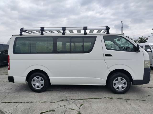 ☆上質な車を40～100台取り揃えています！☆第三者機関であるAISとJAAAの鑑定書も発行しているので安心車両ばかりです☆