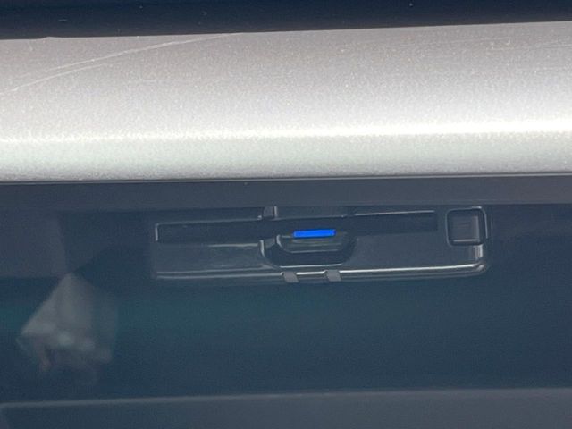 【ETC】高速道路の料金所をストレスなく通過！話題のスポットやサービスエリアに多い「スマートIC」利用時は必須のアイテムです。当店でセットアップを実施、ご納車当日からすぐにご利用いただけます！