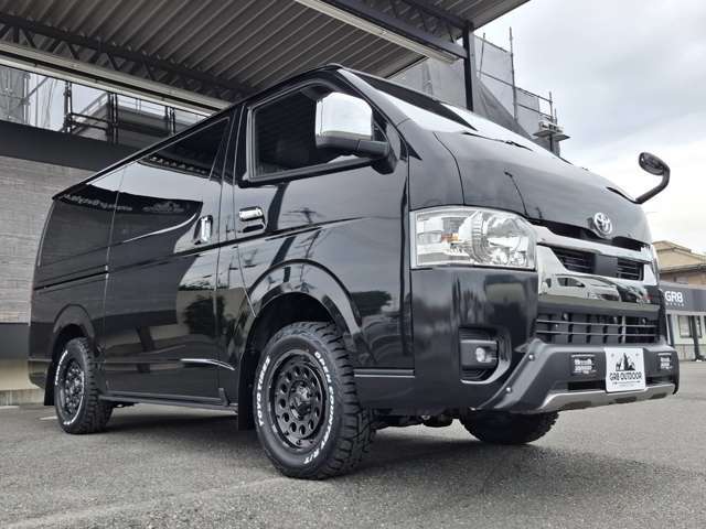 4WD/寒冷地仕様/両側パワースライドドア/BIG-Xナビ/パノラミックビューモニター/デジタルインナーミラー/ETC/社外16inアルミ/ベッドキット/TRDエアロ/TRDマッドフラップ