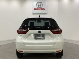 【Honda認定中古車 U-Select】　は3つの安心をお約束します。　1　Hondaのプロが整備した安心。 2　第三者機関がチェックした安心。　3　購入後もHondaが保証する安心。
