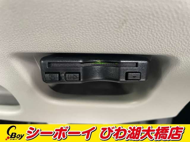 今や必需装備となりつつある、【ETC】搭載車！当店でセットアップが可能ですので、ご納車当日からご使用が可能です！高速道路料金のお支払いが楽々です！