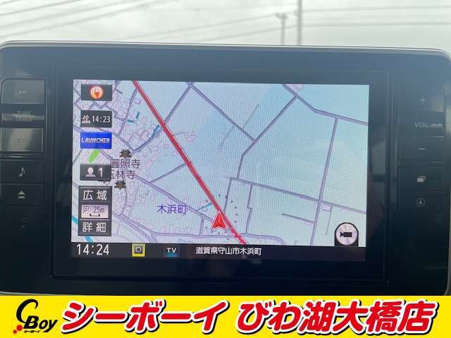 【純正8インチSDナビ】この時代必需品のナビゲーションもちろん付いてます♪フルセグTV視聴にDVD再生・ブルートゥース接続での音楽再生も可能です。