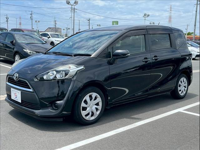 自動車と一緒に任意保険もご相談下さい。専任スタッフがお車にに合った内容をご提案させていただきます。